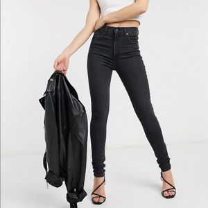 NWT Levi’s Mile High super skinny jeans in Black Haze